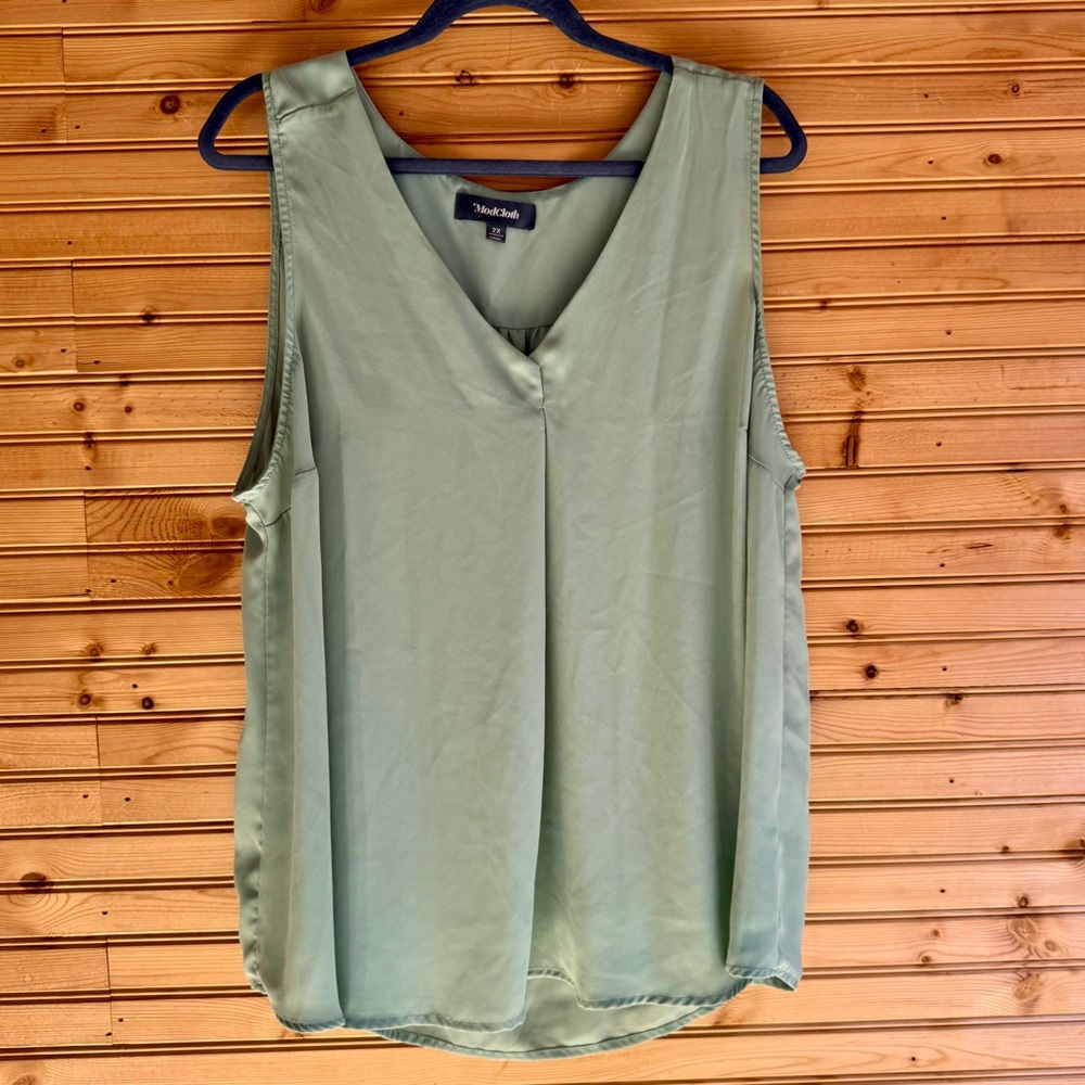 Modcloth Sage Green V-Neck Sleeveless Blouse Women's 2X Layer Office Staple